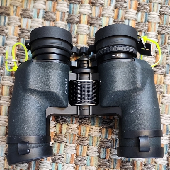 Raptor 10x32 Binoculars - Picture 4 of 5
